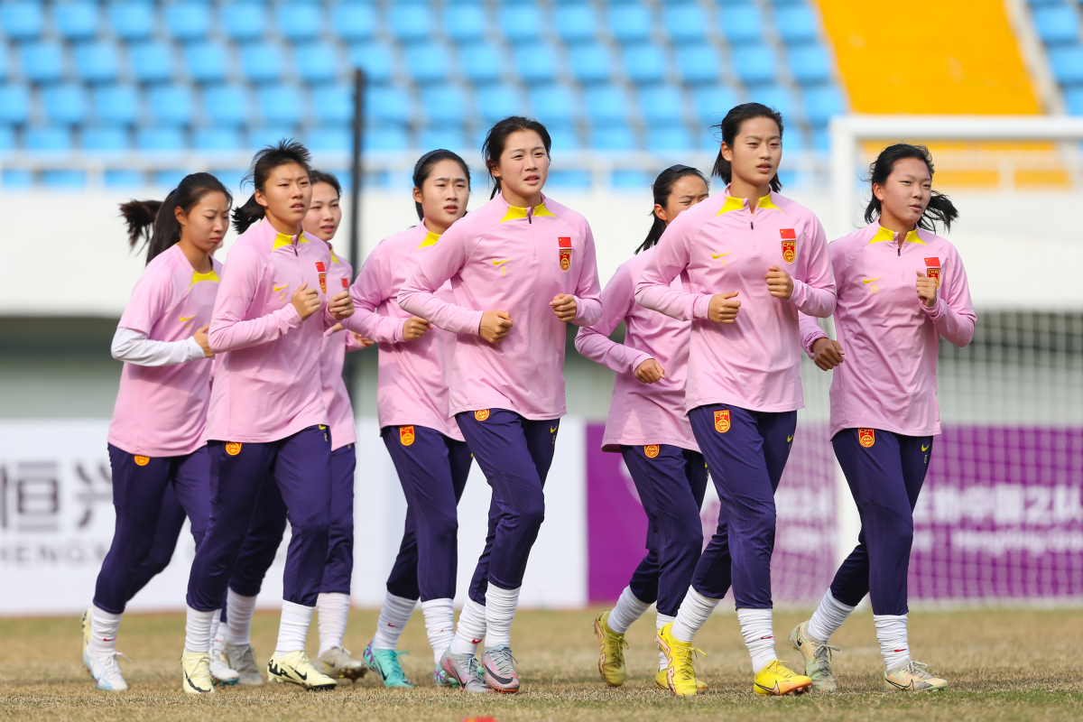江南体育登录-女足国家队备战决赛，决心斗志备战